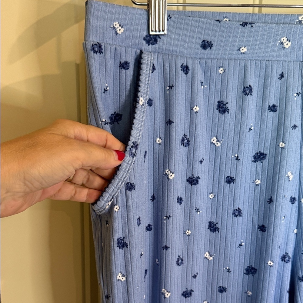 NOBO (No Boundaries) Blue Floral Pyjamas - Picture 5 of 14